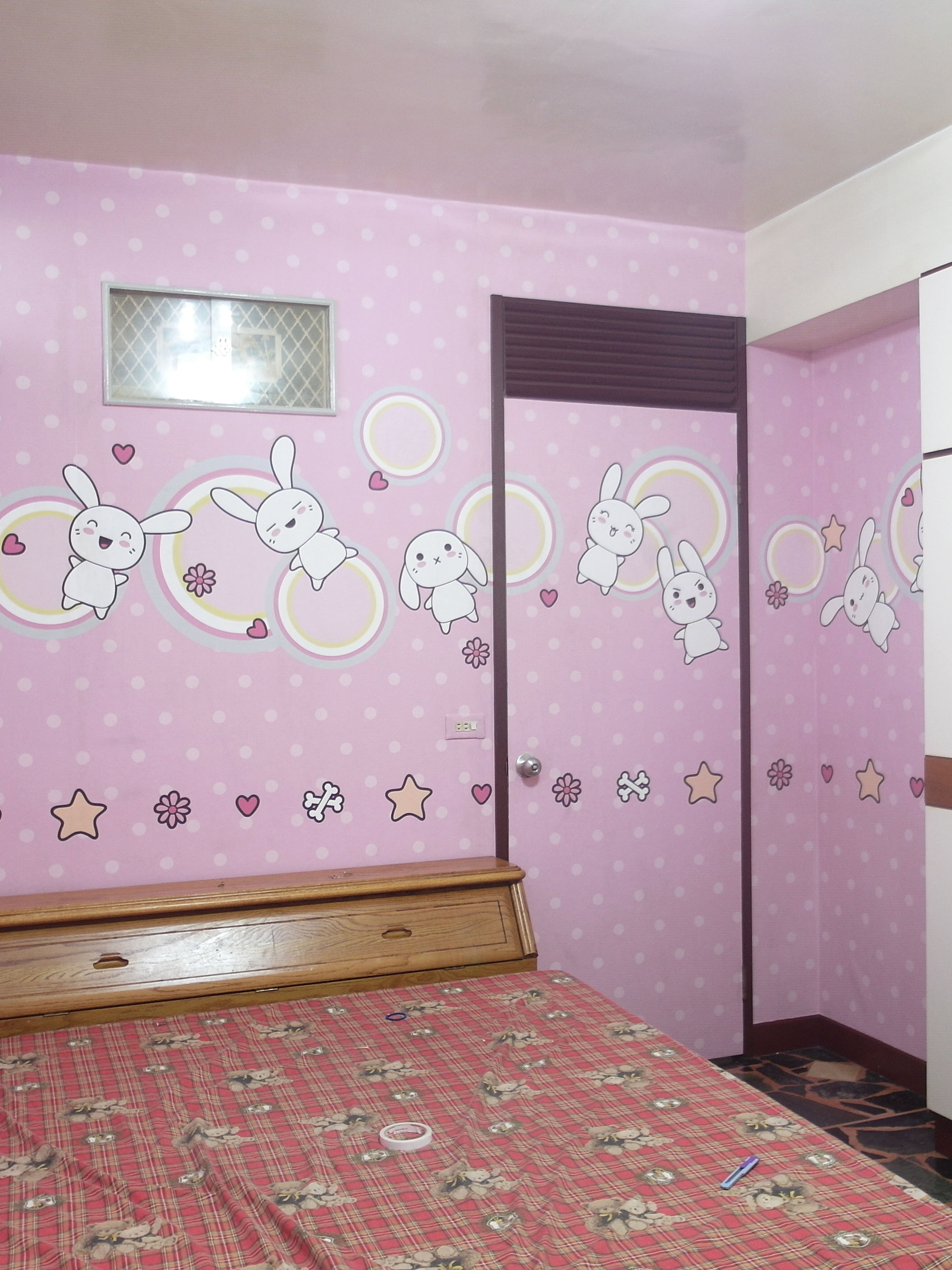 壁面張貼案例-親子臥室